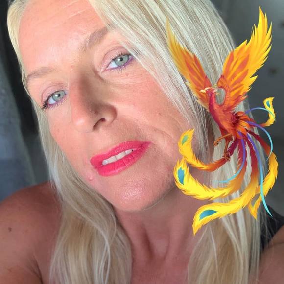 Meet your Posher, Amanda - Picture 1 of 1